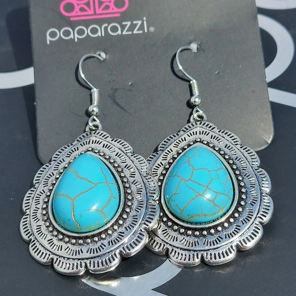 Paparazzi Blue turquoise look earrings and ring - Picture 6 of 7